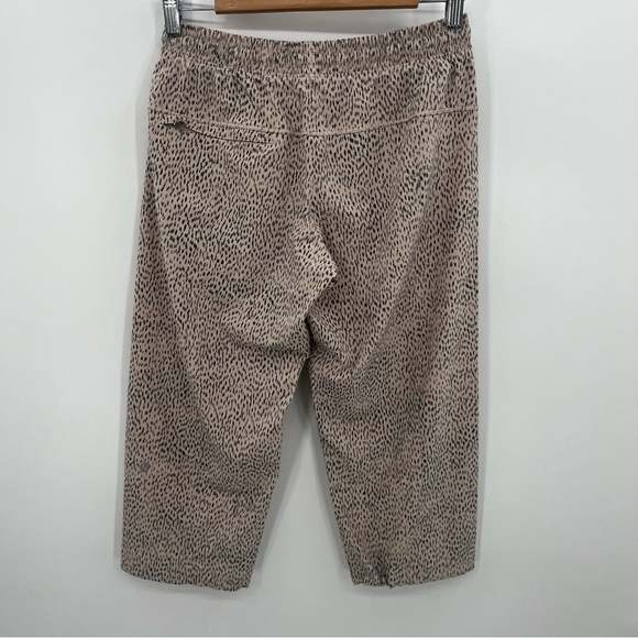 Lululemon 4 Step Lively Crop Yoga Athletic Capris Pant - Picture 8 of 13